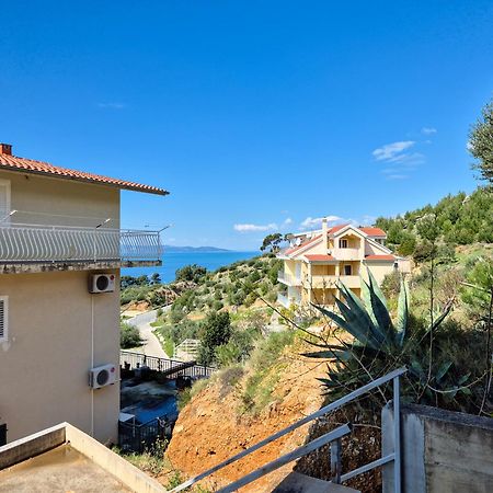 Villa Cascada Podgora Exteriér fotografie