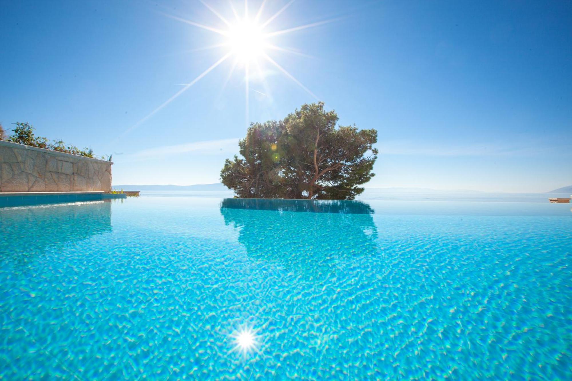Villa Cascada Podgora Exteriér fotografie