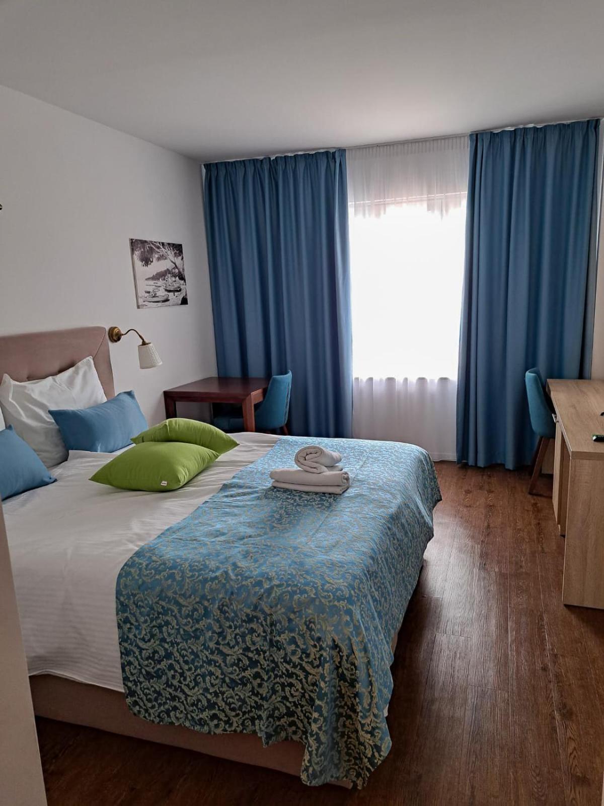 Villa Cascada Podgora Exteriér fotografie